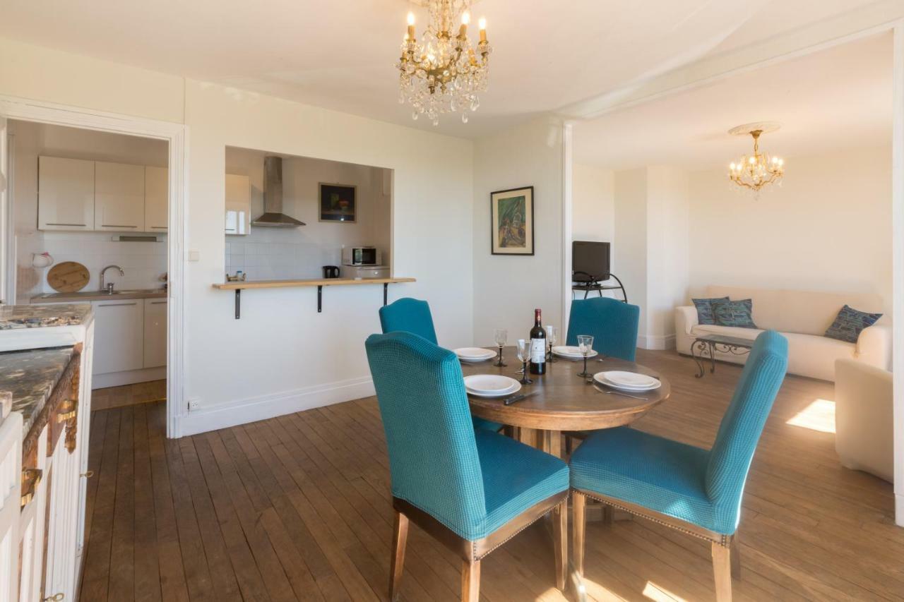 Bellevue Appartement Ayen Bagian luar foto